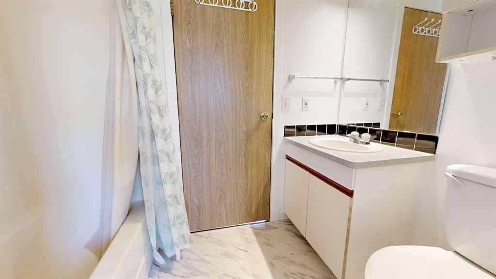 MLS® A2253382 - 9714 106 Avenue  in N/A Clairmont, Residential