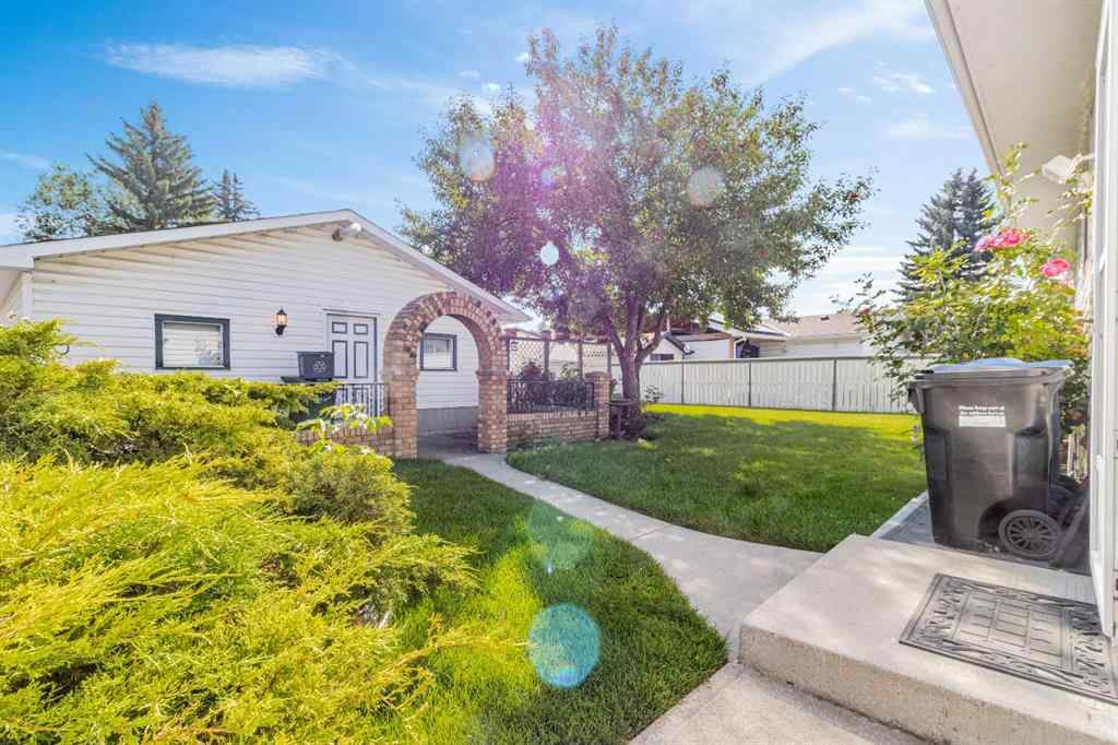MLS® A2253387 - 1908 65 Street NE in Pineridge Calgary, Residential