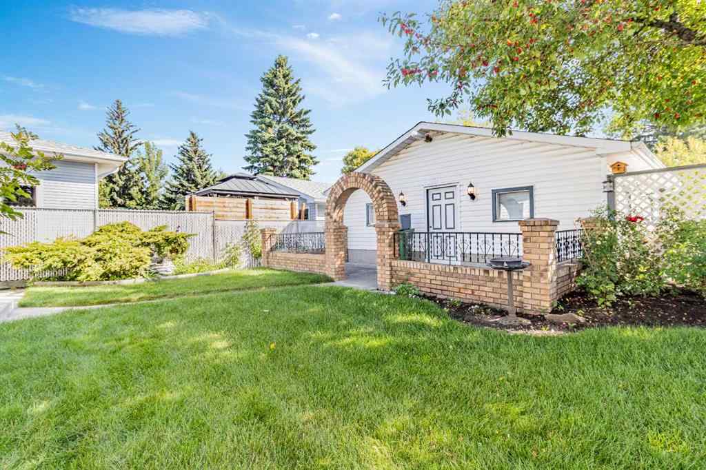 MLS® A2253387 - 1908 65 Street NE in Pineridge Calgary, Residential