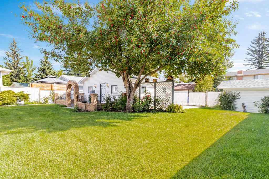 MLS® A2253387 - 1908 65 Street NE in Pineridge Calgary, Residential