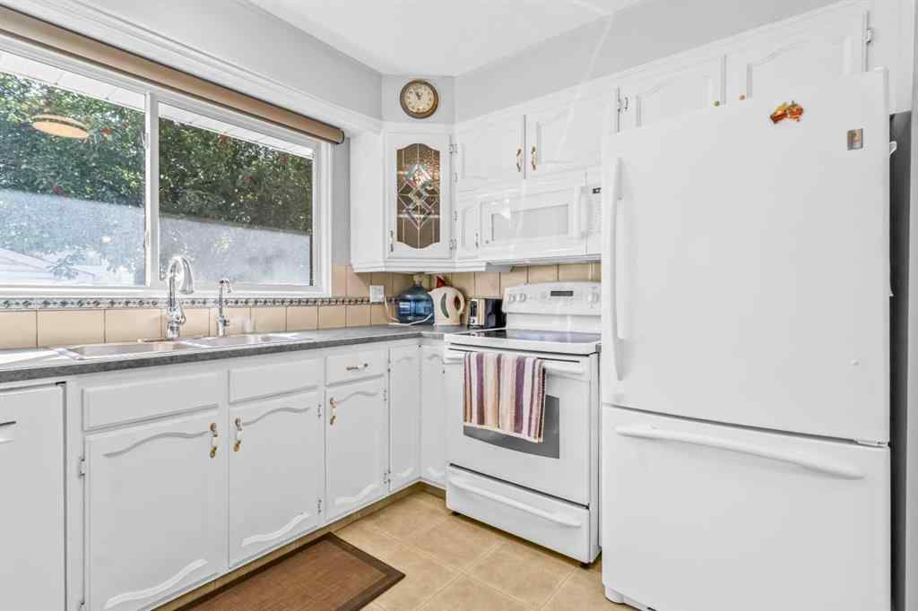 MLS® A2253387 - 1908 65 Street NE in Pineridge Calgary, Residential