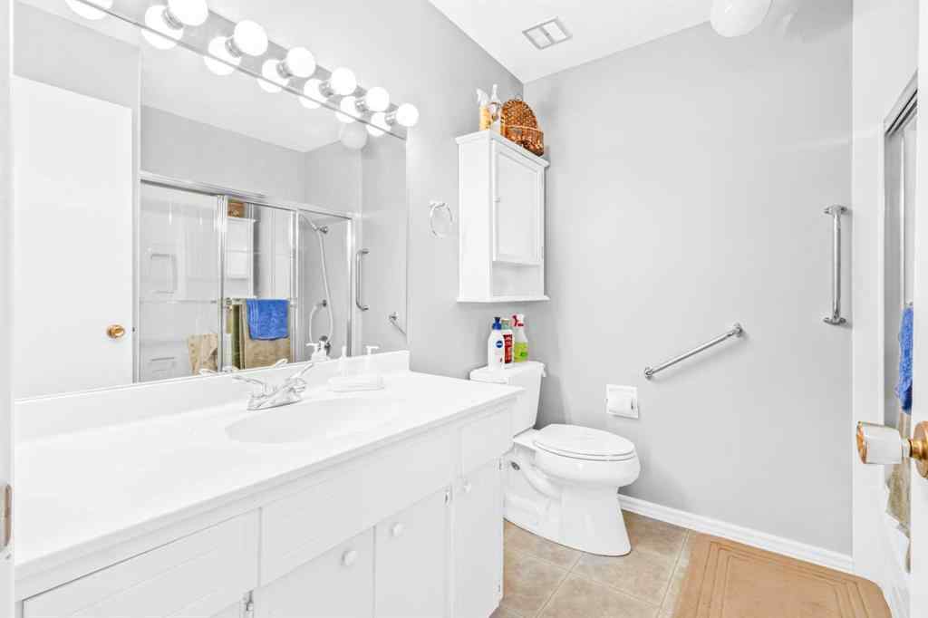 MLS® A2253387 - 1908 65 Street NE in Pineridge Calgary, Residential