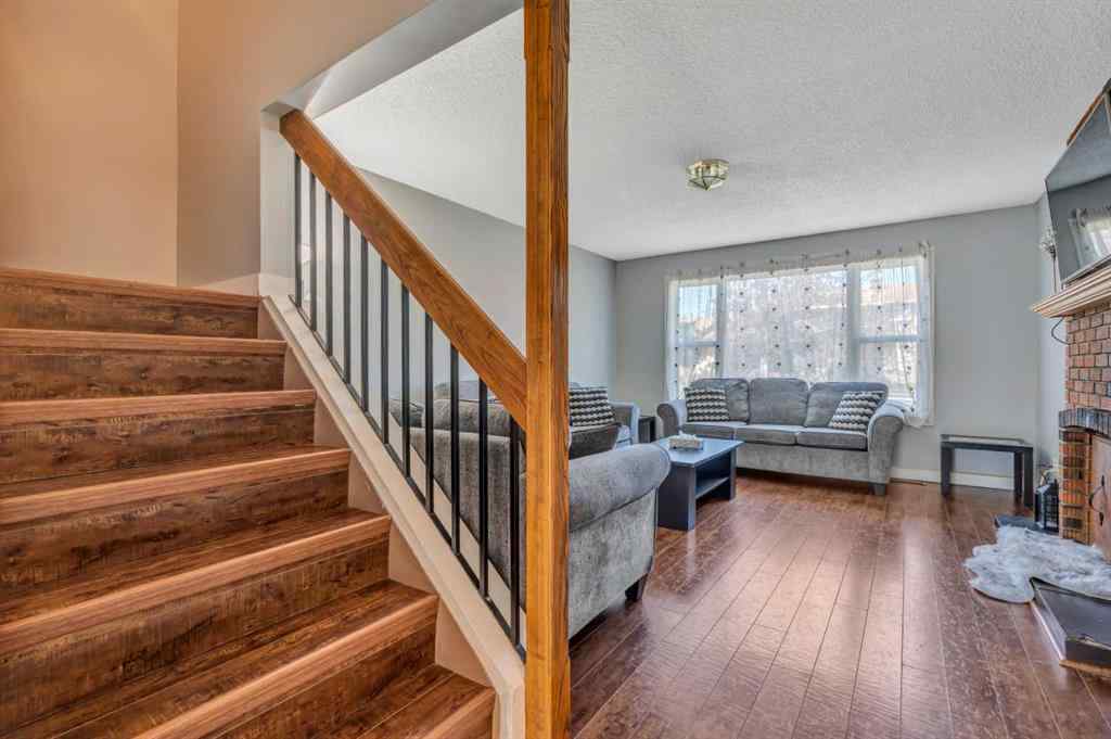 MLS® A2253394 - 8 Pinelore Place NE in Pineridge Calgary, Residential