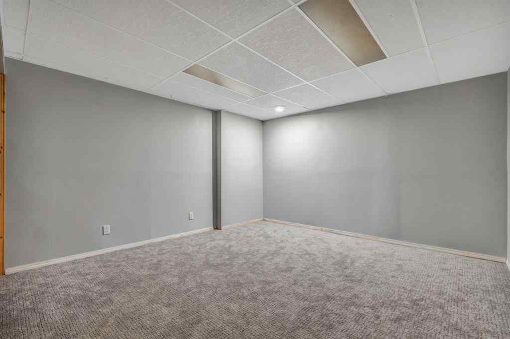MLS® A2253394 - 8 Pinelore Place NE in Pineridge Calgary, Residential