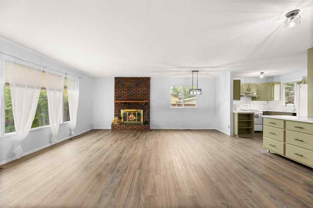 MLS® A2253396 - 5217 Shannon Drive  in NONE Olds, Residential