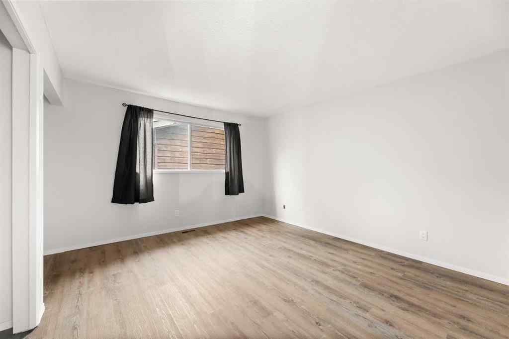 MLS® A2253396 - 5217 Shannon Drive  in NONE Olds, Residential