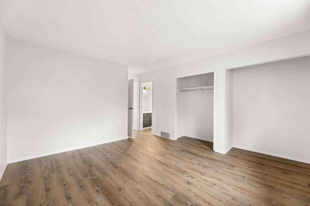 MLS® A2253396 - 5217 Shannon Drive  in NONE Olds, Residential