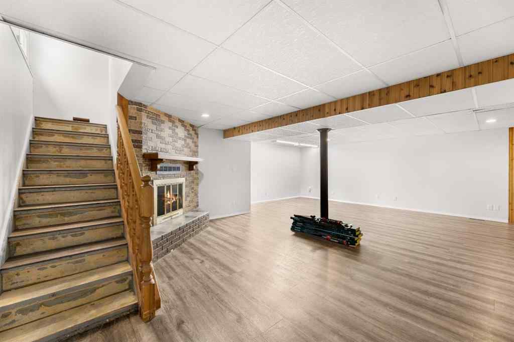 MLS® A2253396 - 5217 Shannon Drive  in NONE Olds, Residential
