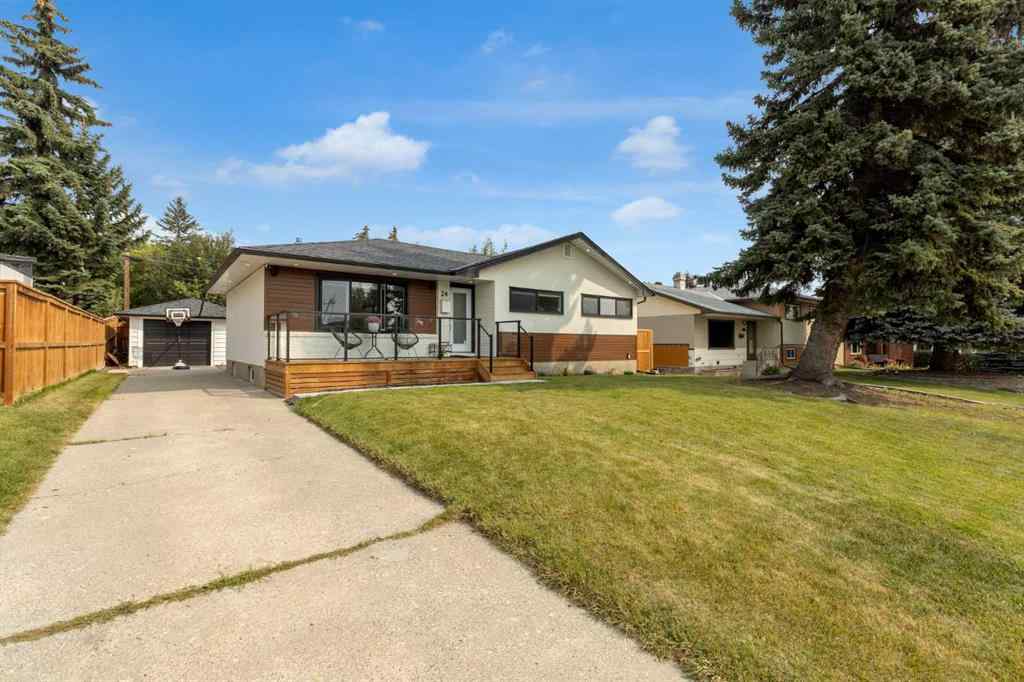 MLS® A2253401 - 24 Canyon Drive NW in Collingwood Calgary, Residential