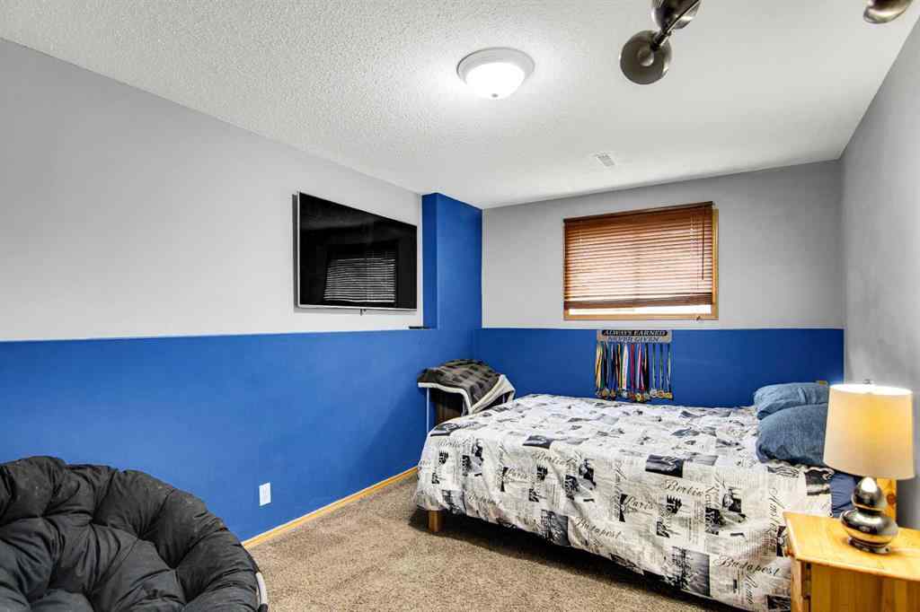 MLS® A2253402 - 264 Lancaster Drive  in Lancaster Meadows Red Deer, Residential