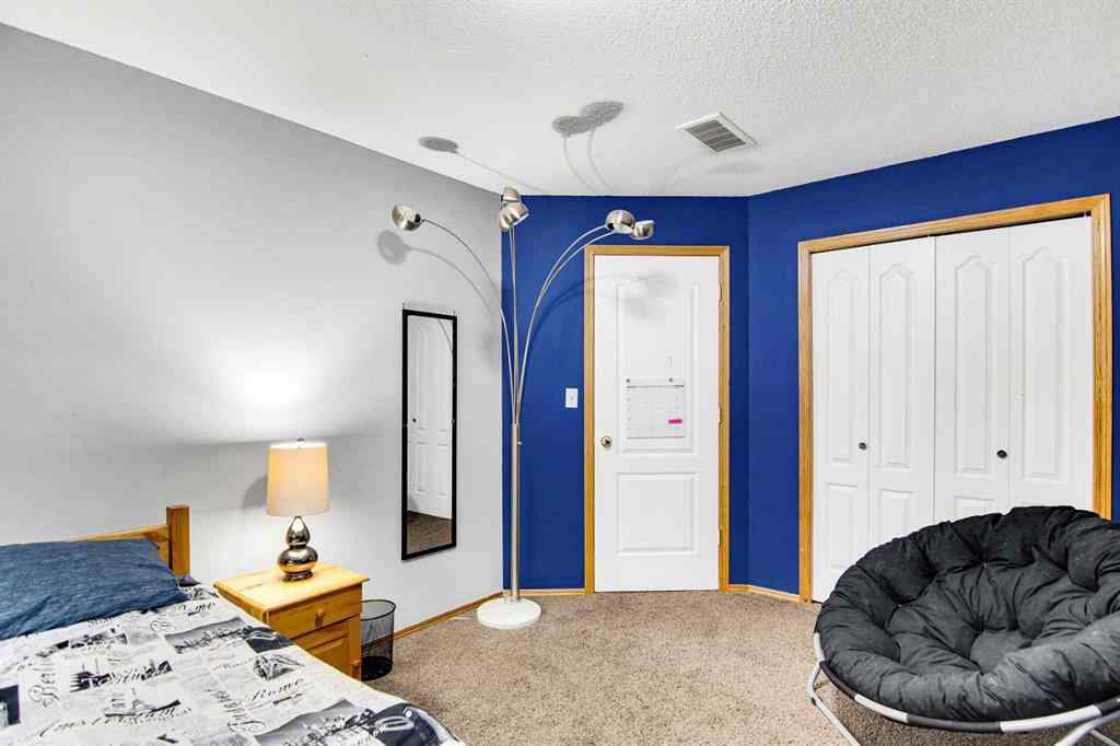 MLS® A2253402 - 264 Lancaster Drive  in Lancaster Meadows Red Deer, Residential