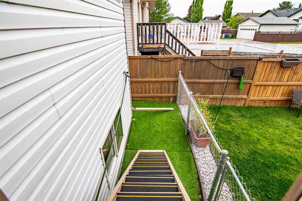 MLS® A2253402 - 264 Lancaster Drive  in Lancaster Meadows Red Deer, Residential