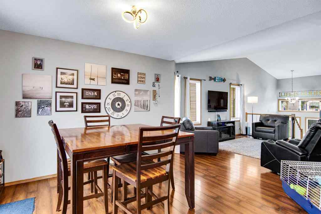 MLS® A2253402 - 264 Lancaster Drive  in Lancaster Meadows Red Deer, Residential