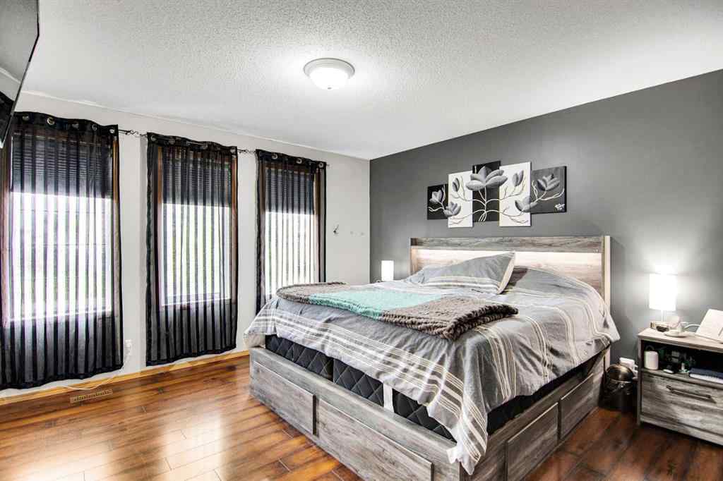 MLS® A2253402 - 264 Lancaster Drive  in Lancaster Meadows Red Deer, Residential