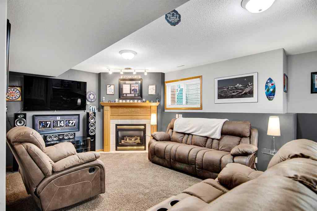 MLS® A2253402 - 264 Lancaster Drive  in Lancaster Meadows Red Deer, Residential