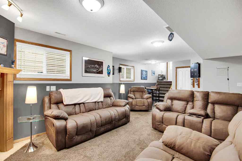 MLS® A2253402 - 264 Lancaster Drive  in Lancaster Meadows Red Deer, Residential