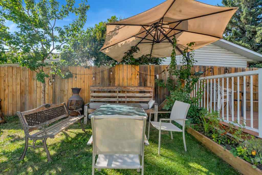 MLS® A2253403 - 4771 Rundlehorn Drive NE in Rundle Calgary, Residential