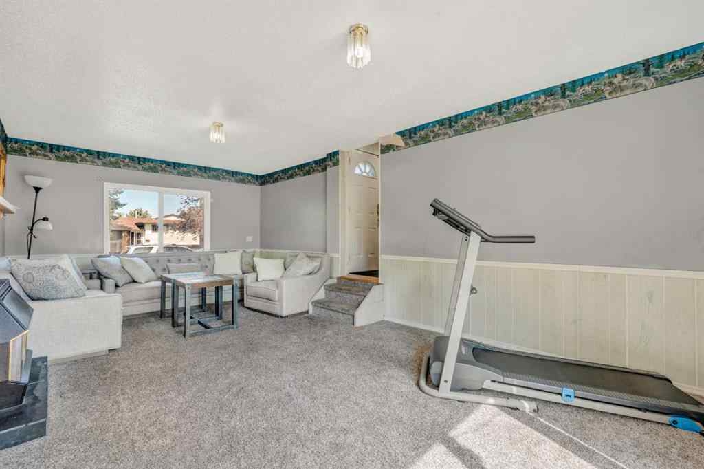 MLS® A2253403 - 4771 Rundlehorn Drive NE in Rundle Calgary, Residential