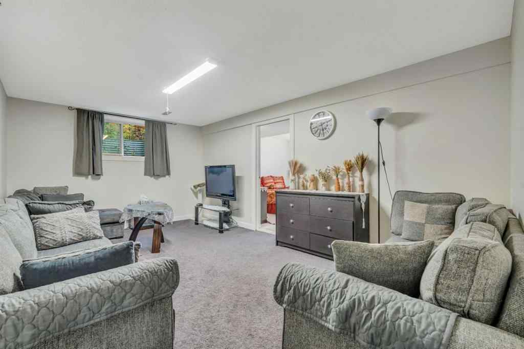 MLS® A2253403 - 4771 Rundlehorn Drive NE in Rundle Calgary, Residential