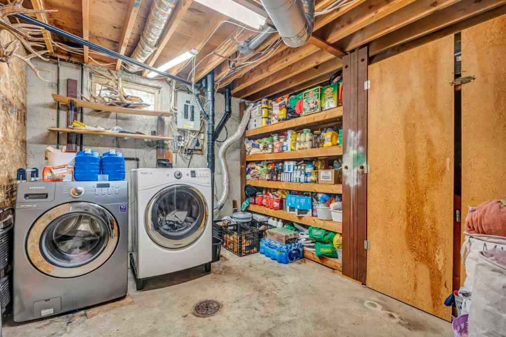 MLS® A2253403 - 4771 Rundlehorn Drive NE in Rundle Calgary, Residential