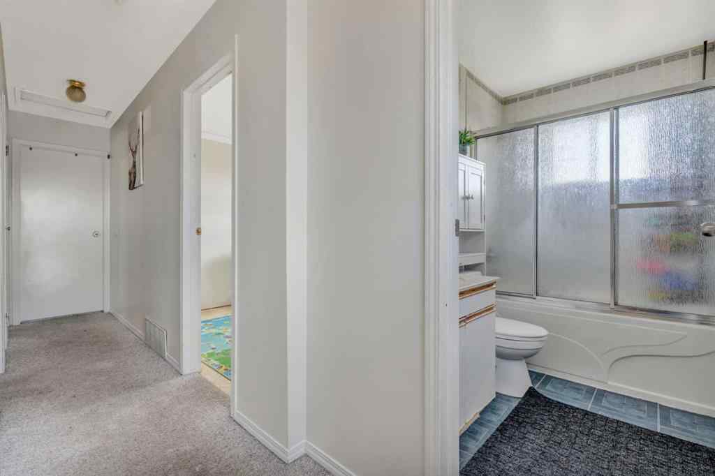MLS® A2253403 - 4771 Rundlehorn Drive NE in Rundle Calgary, Residential