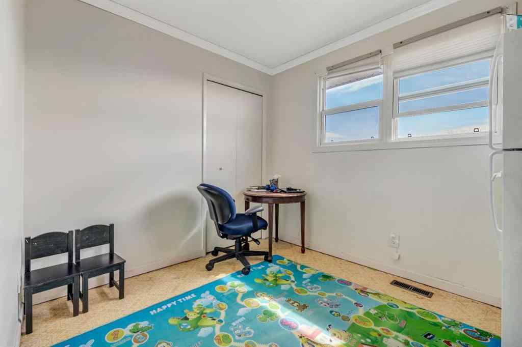 MLS® A2253403 - 4771 Rundlehorn Drive NE in Rundle Calgary, Residential