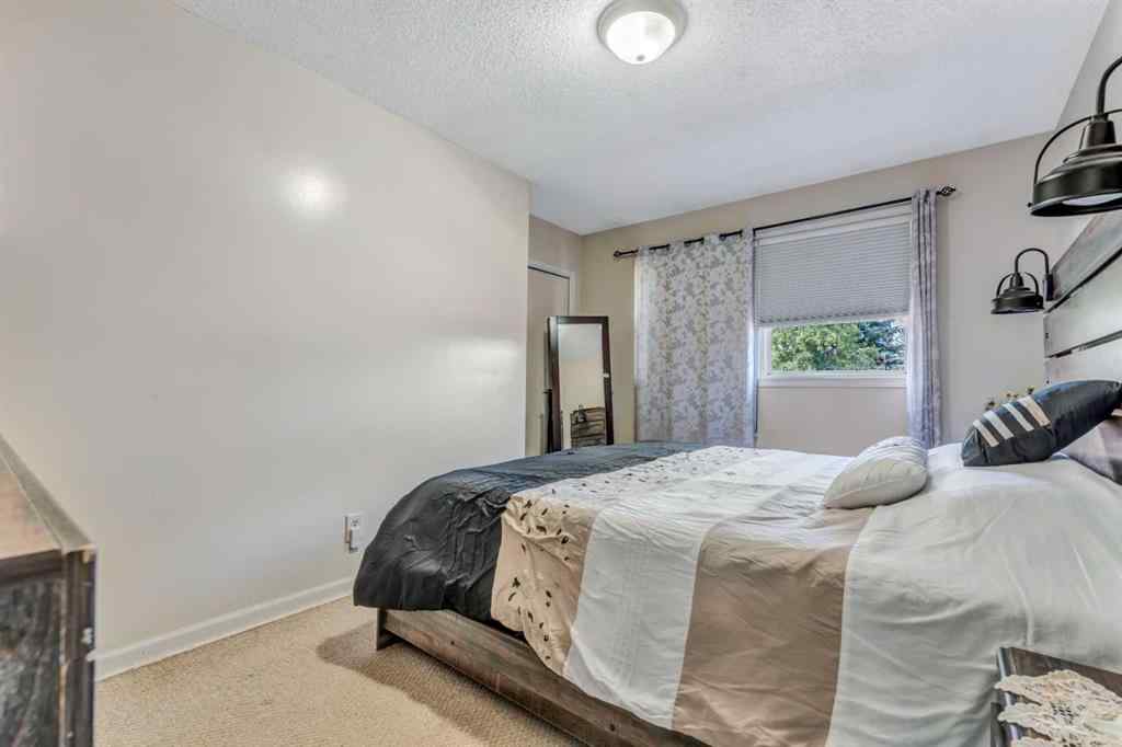 MLS® A2253403 - 4771 Rundlehorn Drive NE in Rundle Calgary, Residential