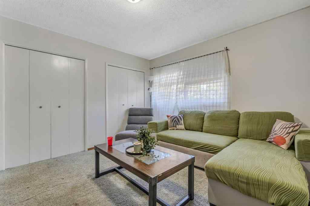 MLS® A2253403 - 4771 Rundlehorn Drive NE in Rundle Calgary, Residential