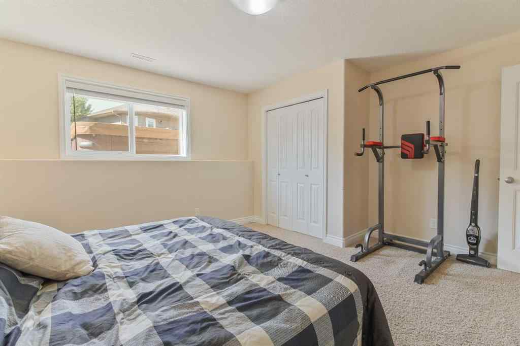 MLS® A2253408 - 223 Gateway Manor S in Fairmont Lethbridge, Residential