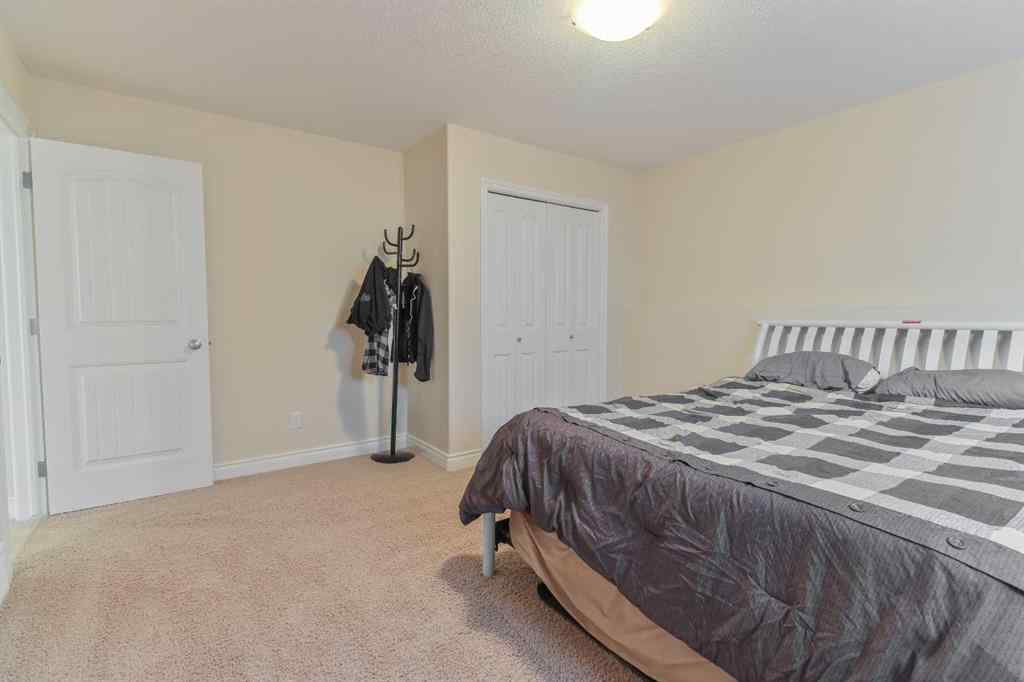 MLS® A2253408 - 223 Gateway Manor S in Fairmont Lethbridge, Residential