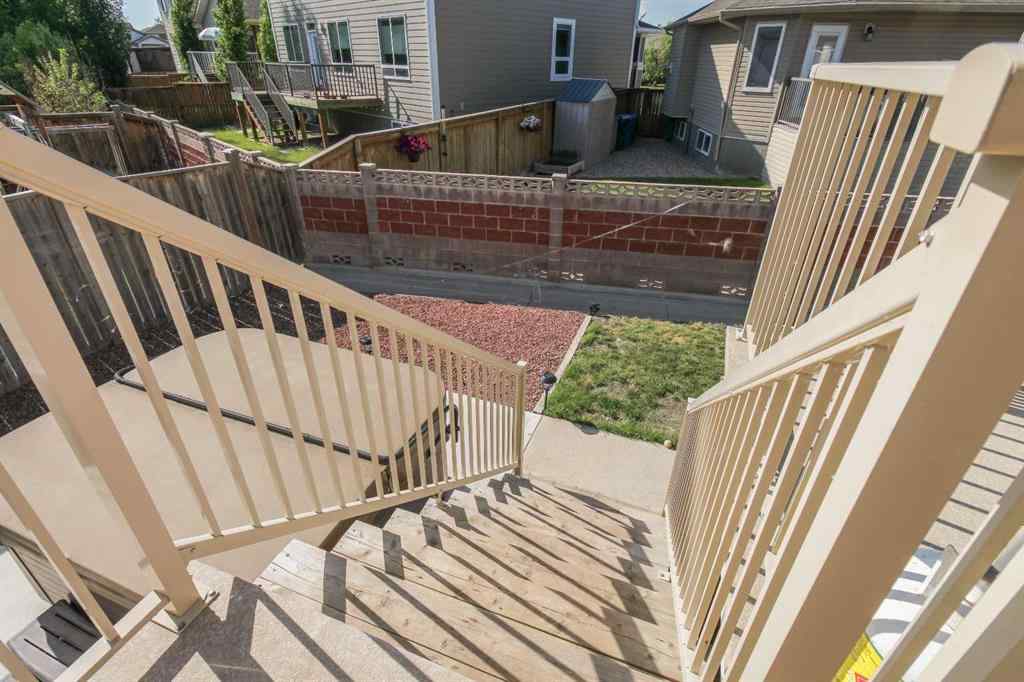 MLS® A2253408 - 223 Gateway Manor S in Fairmont Lethbridge, Residential