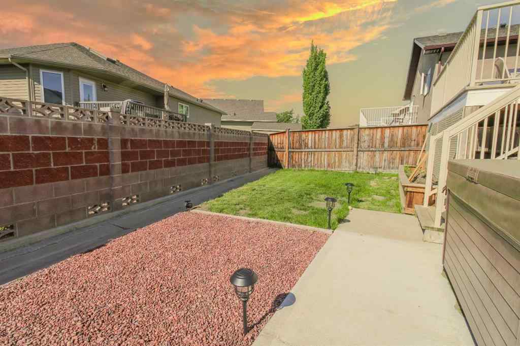 MLS® A2253408 - 223 Gateway Manor S in Fairmont Lethbridge, Residential