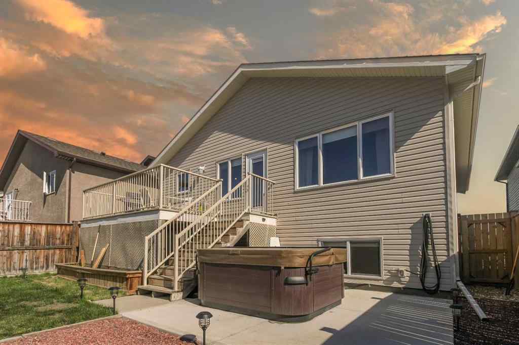 MLS® A2253408 - 223 Gateway Manor S in Fairmont Lethbridge, Residential