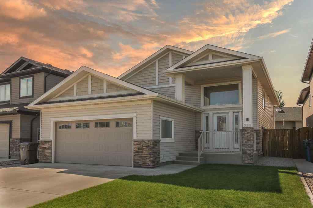 MLS® A2253408 - 223 Gateway Manor S in Fairmont Lethbridge, Residential