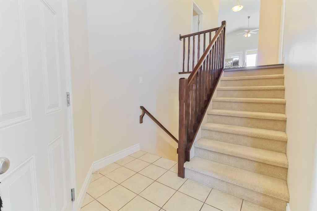 MLS® A2253408 - 223 Gateway Manor S in Fairmont Lethbridge, Residential