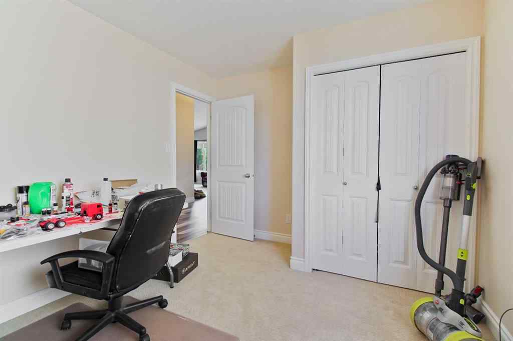 MLS® A2253408 - 223 Gateway Manor S in Fairmont Lethbridge, Residential