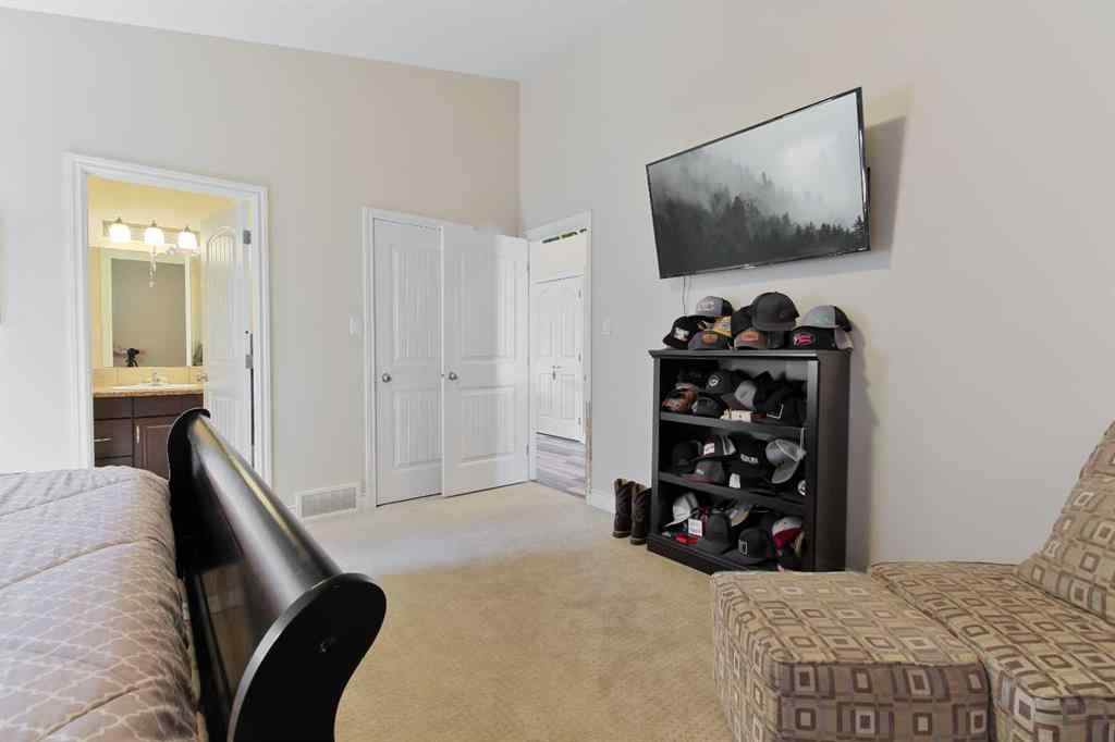MLS® A2253408 - 223 Gateway Manor S in Fairmont Lethbridge, Residential