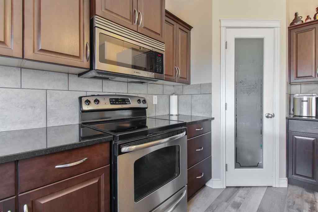 MLS® A2253408 - 223 Gateway Manor S in Fairmont Lethbridge, Residential