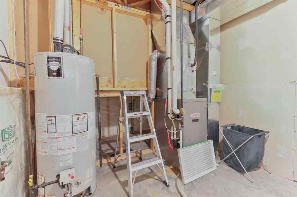MLS® A2253408 - 223 Gateway Manor S in Fairmont Lethbridge, Residential