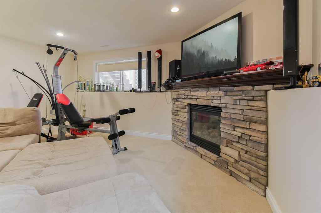 MLS® A2253408 - 223 Gateway Manor S in Fairmont Lethbridge, Residential
