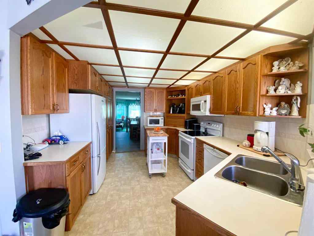 MLS® A2253416 - 5705 59 Avenue  in NONE Olds, Residential