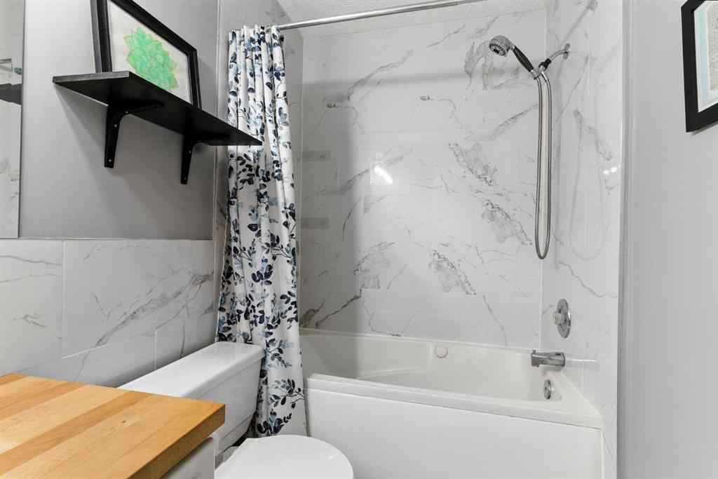 MLS® A2253418 - Unit #2 2207 28 Street SW in Killarney/Glengarry Calgary, Residential