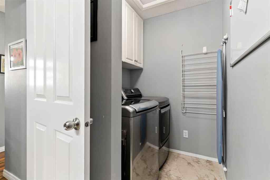MLS® A2253418 - Unit #2 2207 28 Street SW in Killarney/Glengarry Calgary, Residential