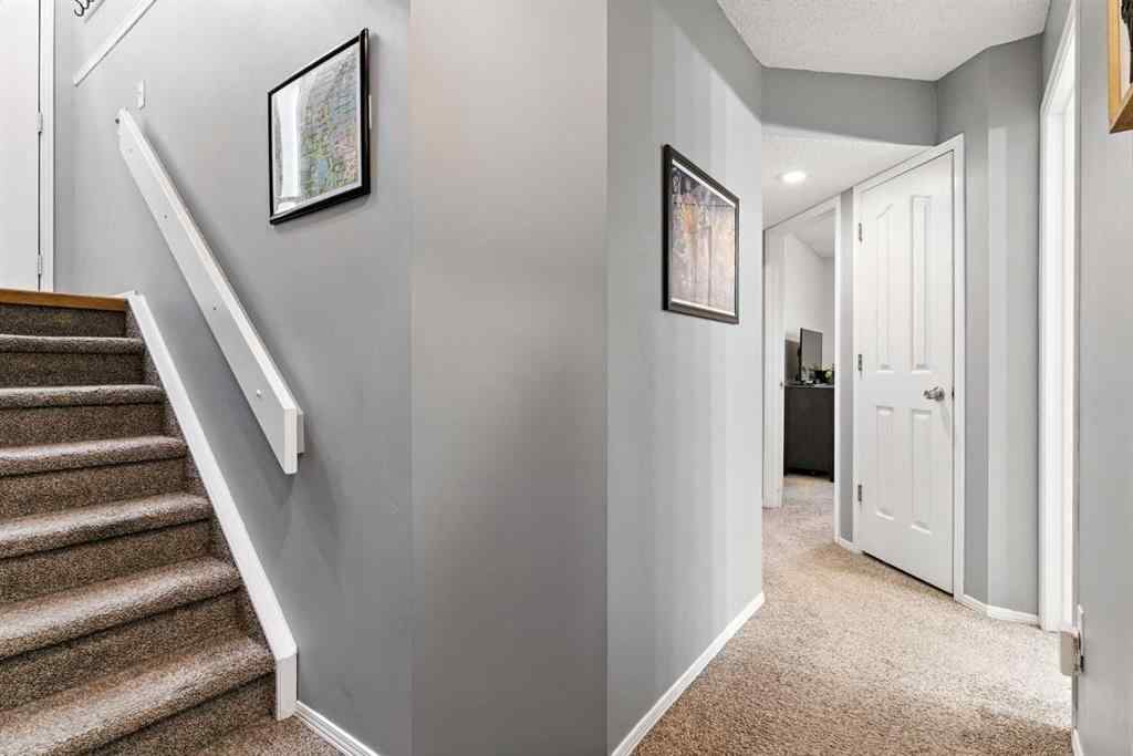 MLS® A2253418 - Unit #2 2207 28 Street SW in Killarney/Glengarry Calgary, Residential