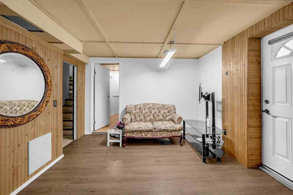 MLS® A2253419 - 2207 48 Street NE in Rundle Calgary, Residential