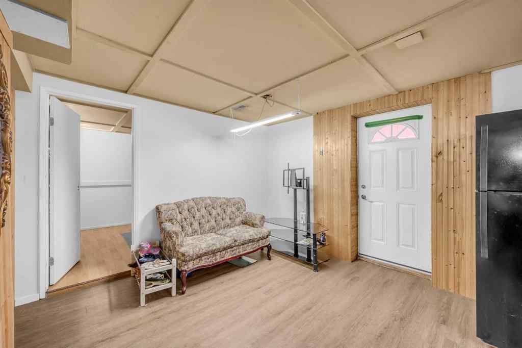 MLS® A2253419 - 2207 48 Street NE in Rundle Calgary, Residential