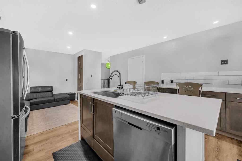 MLS® A2253419 - 2207 48 Street NE in Rundle Calgary, Residential