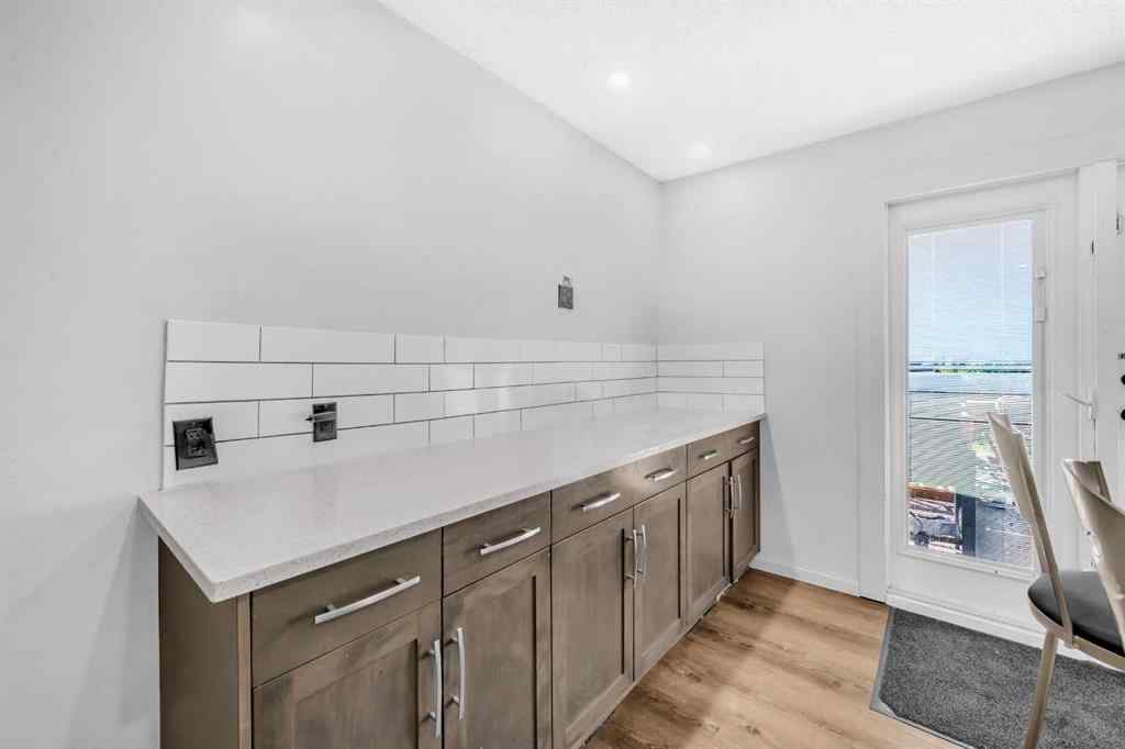 MLS® A2253419 - 2207 48 Street NE in Rundle Calgary, Residential