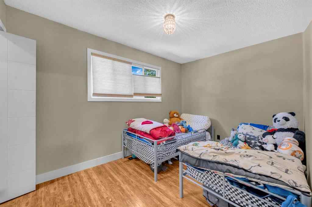 MLS® A2253419 - 2207 48 Street NE in Rundle Calgary, Residential