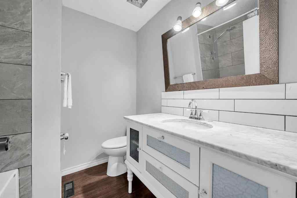 MLS® A2253419 - 2207 48 Street NE in Rundle Calgary, Residential